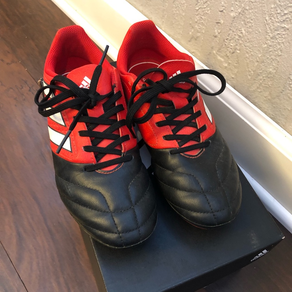 Boys soccer cleats